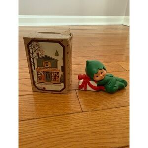 Avon Vintage 1982 Santa’s Helper Girl Pomander Festive Garlands
